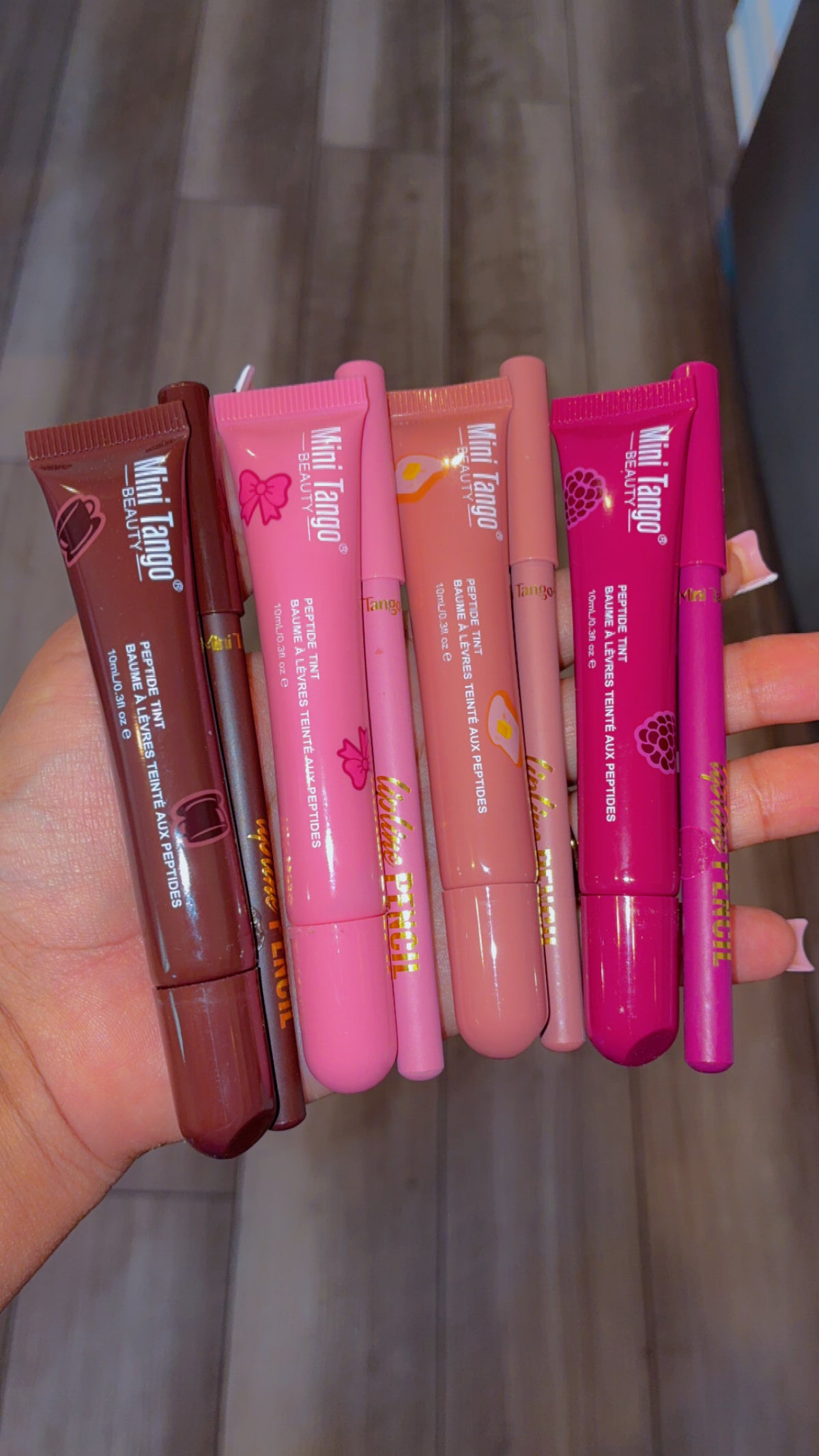 Tinted gloss & lip liner duo